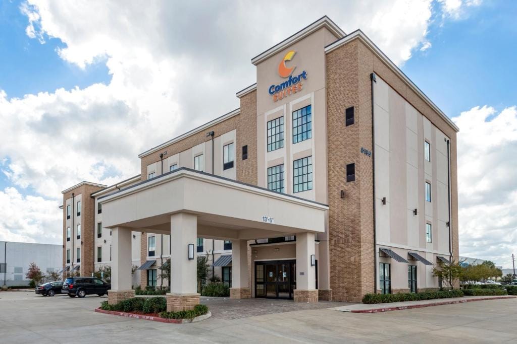 Comfort Suites Near Sam Houston Race Park - Hotel de 5 estrelas em Houston, Houston - photo 1