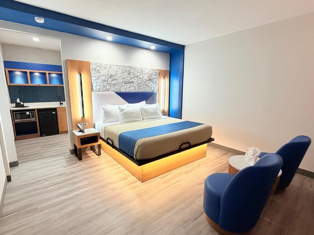 Crystal Inn - NorthWest - 290 - 5-star hotel in Houston, Houston - photo 1