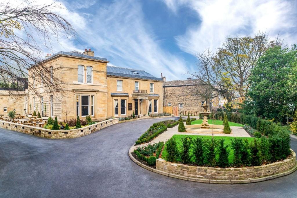 Manor House Lindley - Hotel de 5 estrellas en Huddersfield, Huddersfield - photo 1