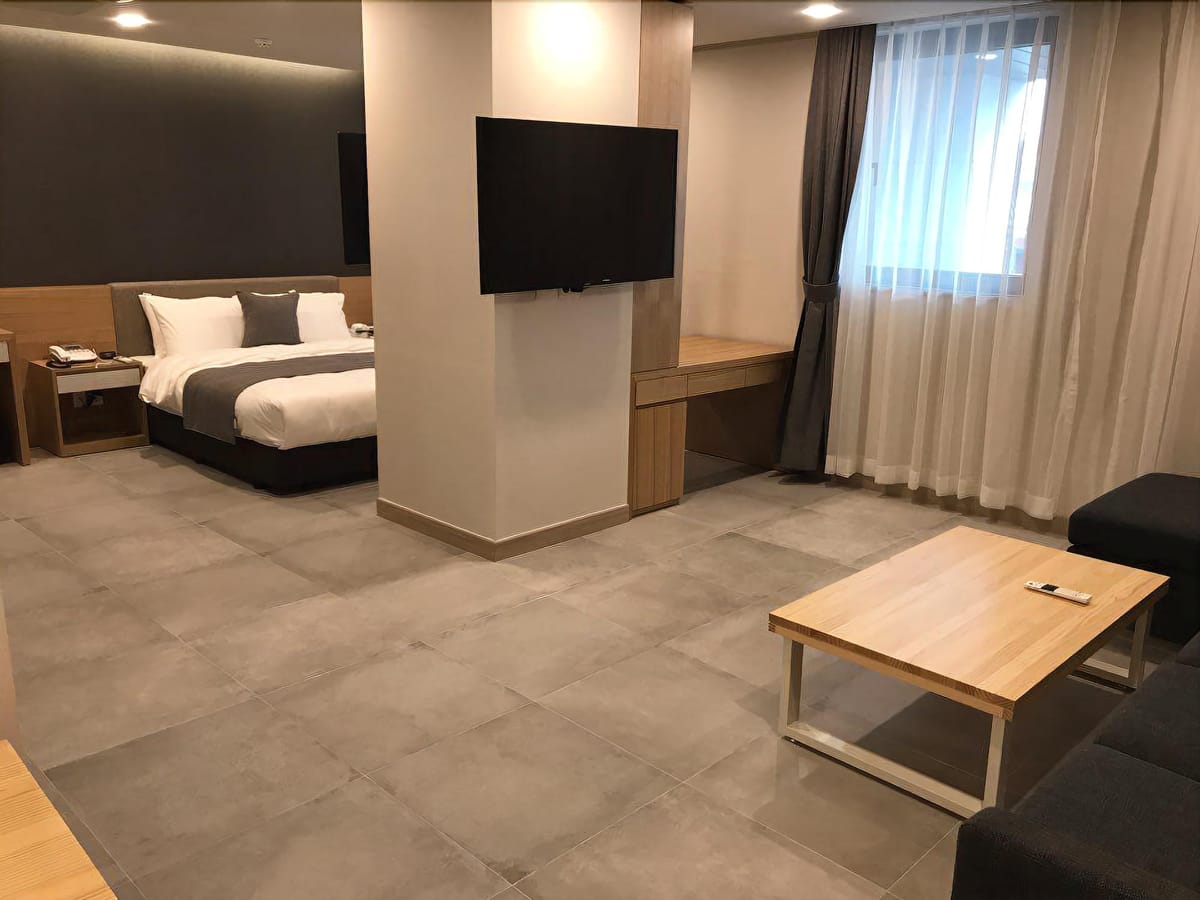 Hotel Ciel - 3-star hotel in Hwaseong, Hwaseong - photo 1