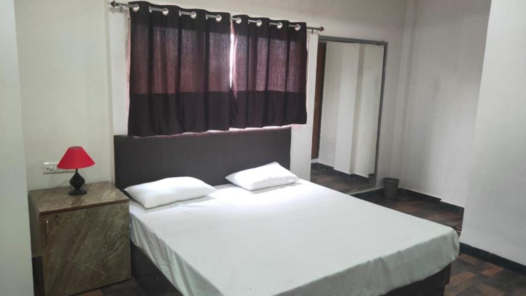 Hotel LION'S BNB - Hotel de 3 estrellas en Indore, Indore - photo 1