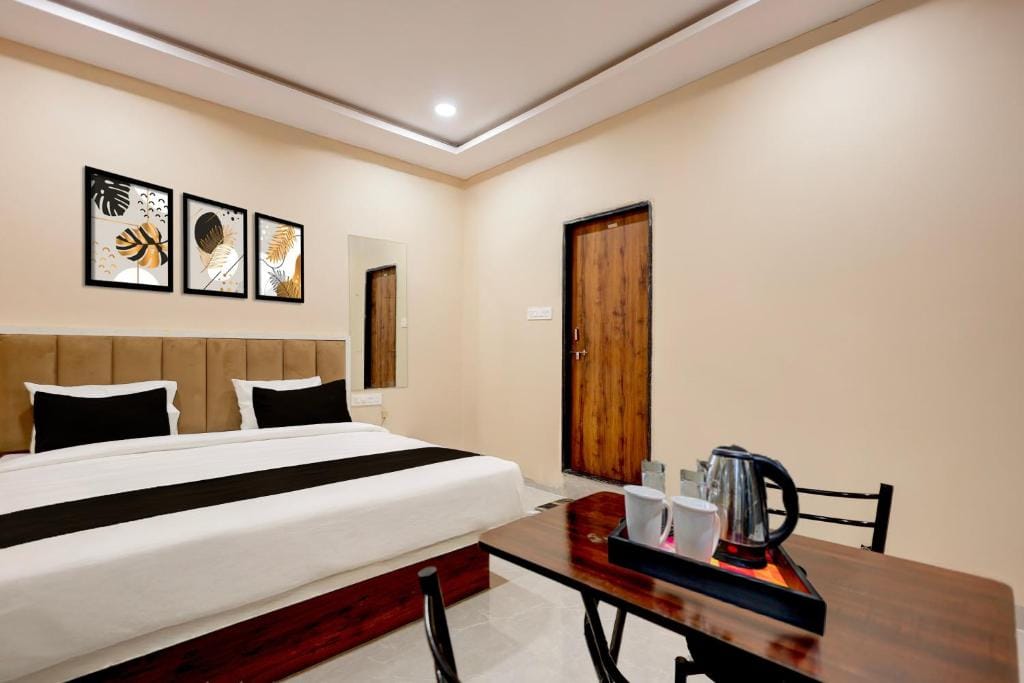Super Collection O Indore International Airport Formerly Shrivanyaa - 3-star hotel in Indore, Indore - photo 1