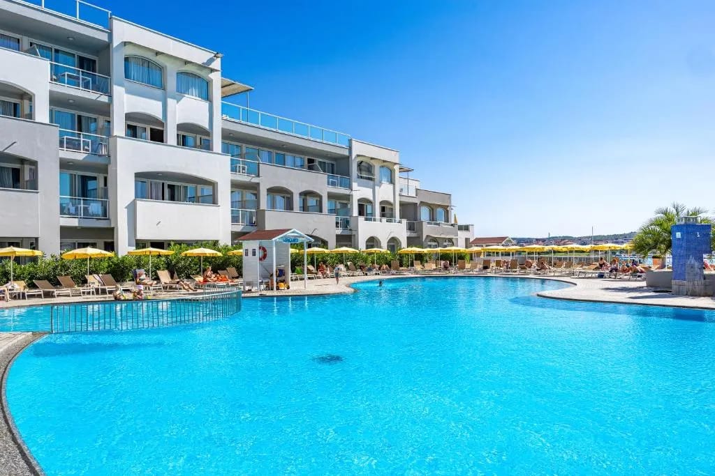 Family Resort del Mar - 4-star hotel in Pula Coast, Istria - photo 1
