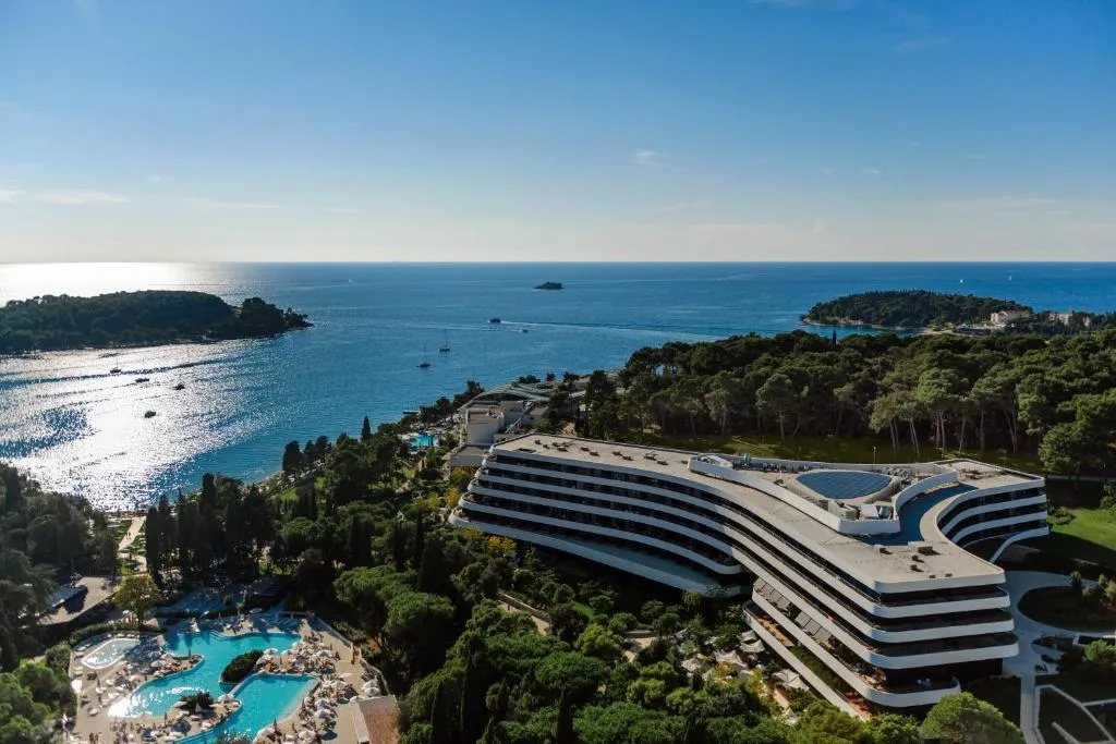 Lone Hotel by Maistra Collection - 5-star hotel in Monte Mulini, Rovinj, Istria - photo 1