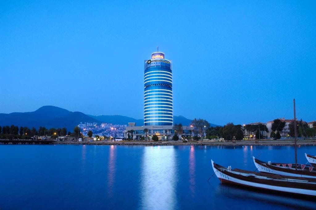 Wyndham Grand Izmir Ozdilek Thermal & Spa - 5-star hotel in Izmir, Izmir - photo 1