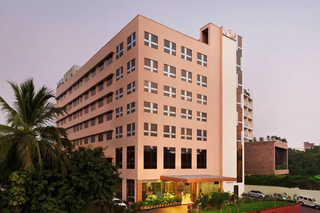 Ramada Jamshedpur Bistupur - 4-star hotel in Jamshedpur, Jamshedpur - photo 1