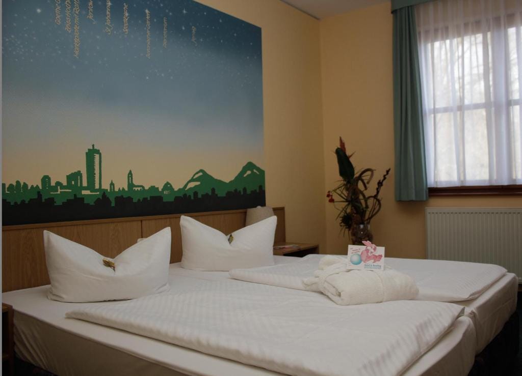 Jembo Park Hotel - 3-star hotel in Jena, Jena - photo 1