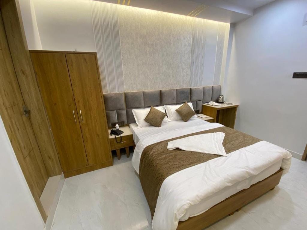 Hotel Liyan Inn - 3-star hotel in Kānpur, Kanpur - photo 1