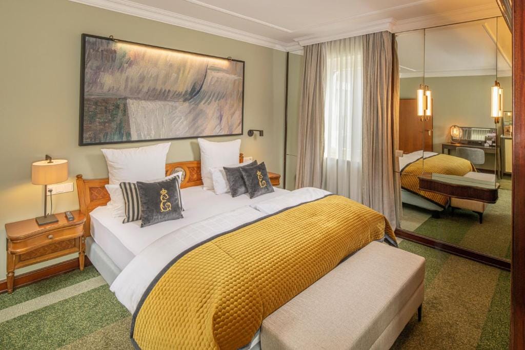 Hotel Erbprinz - Gourmet & Spa - 5-star hotel in Karlsruhe, Karlsruhe - photo 1