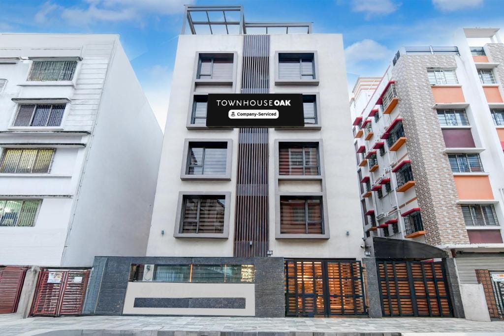 Super Townhouse Oak DLF Newtown Bus Terminal - 3-star hotel in Kolkata, Kolkata - photo 1