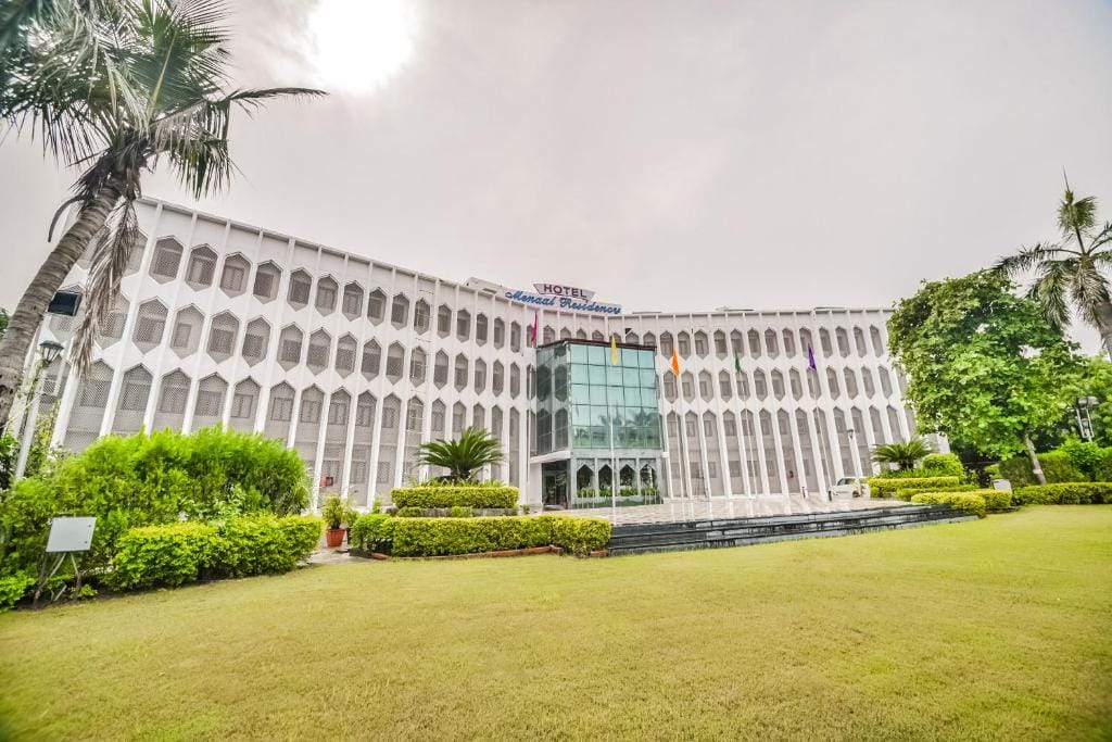 HOTEL MENAAL RESIDENCY - 3-star hotel in Kota, Kota - photo 1