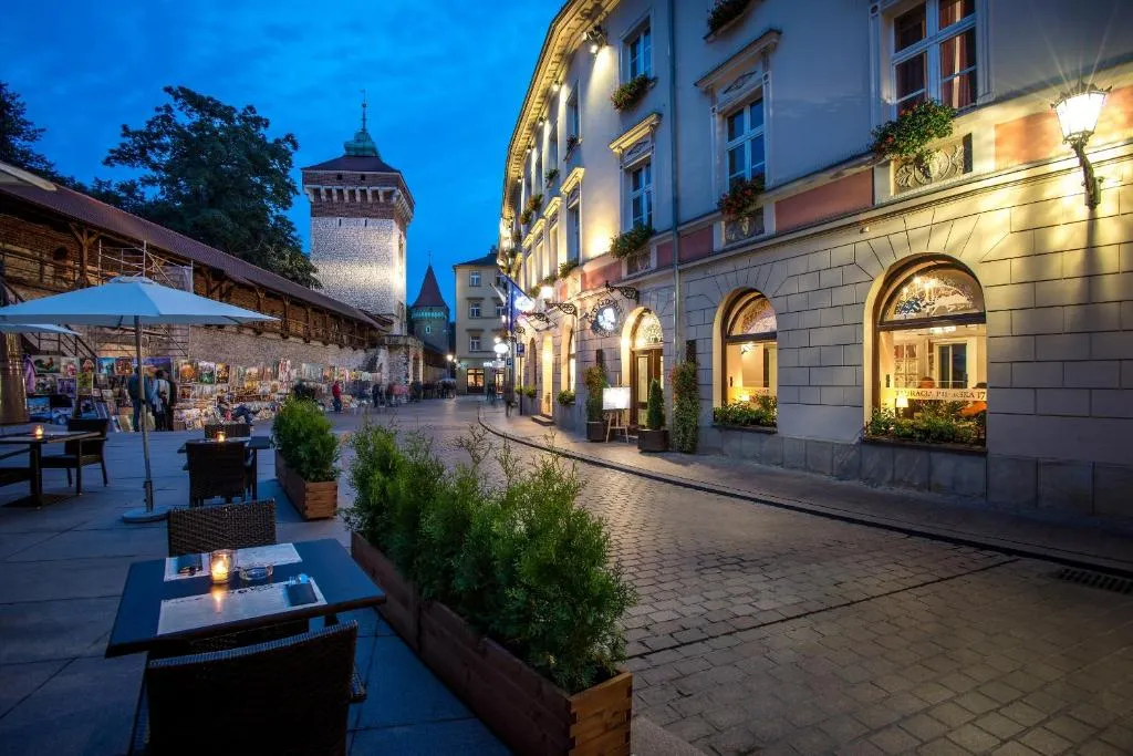 Hotel Polski Pod Białym Orłem - Hotel de 5 estrellas en Old Town, Krakow - photo 1