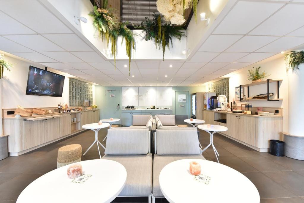 Hôtel Kyriad La Rochelle Centre Ville - Hotel de 3 estrelas em La Rochelle, La Rochelle - photo 1