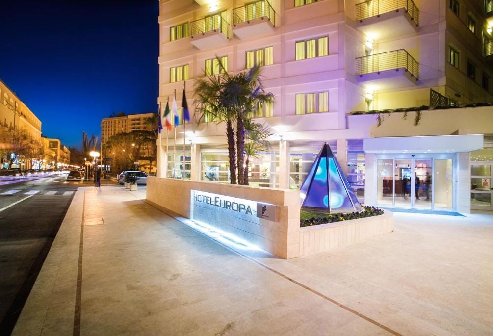 Hotel Europa - Hotel de 4 estrelas em Latina, Latina - photo 1
