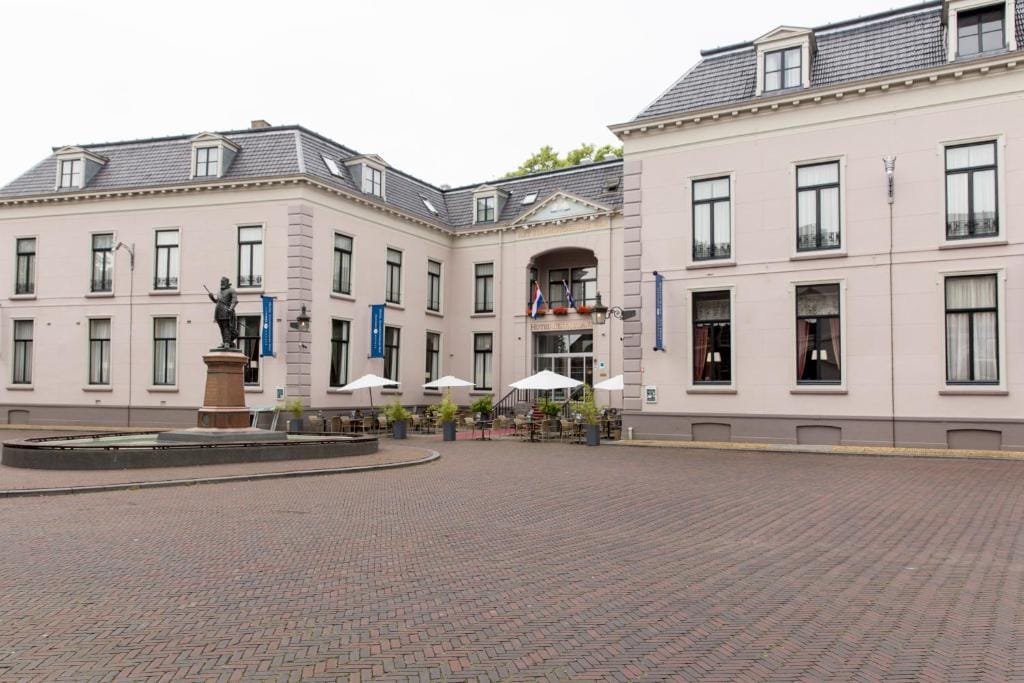 Fletcher Hotel Paleis Stadhouderlijk Hof - 4-star hotel in Leeuwarden, Leeuwarden - photo 1