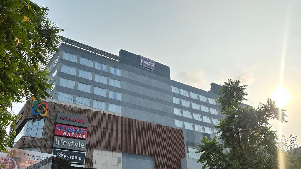 Hometel Lucknow - A Sarovar Hotel - 4-star hotel in Lucknow, Lucknow - photo 1