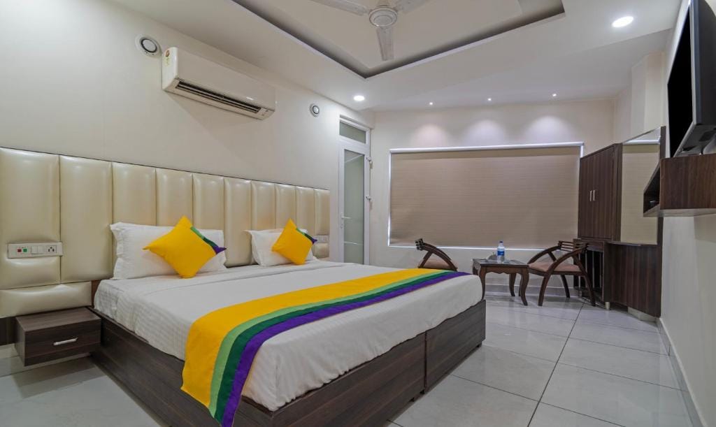 Itsy Hotels P Grand - 3-star hotel in Ludhiana, Ludhiana - photo 1