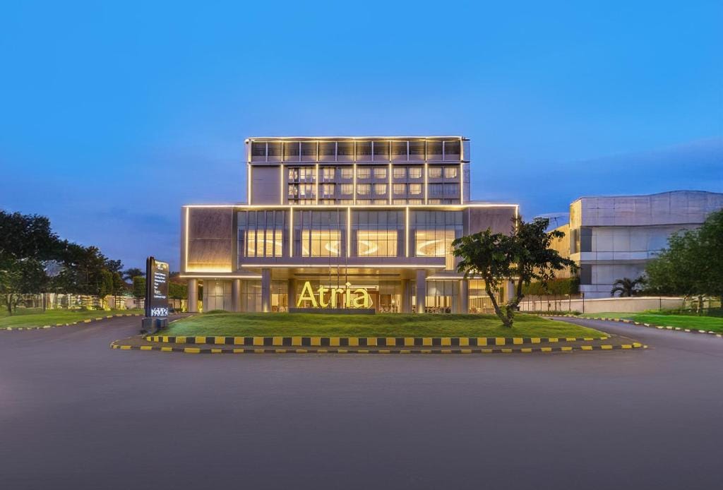 Atria Hotel Malang - 4-star hotel in Malang, Malang - photo 1