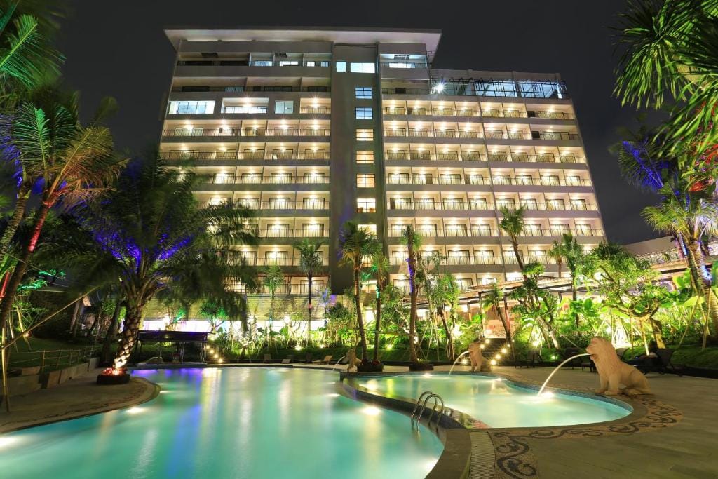 Ijen Suites Resort & Convention - 4-star hotel in Malang, Malang - photo 1