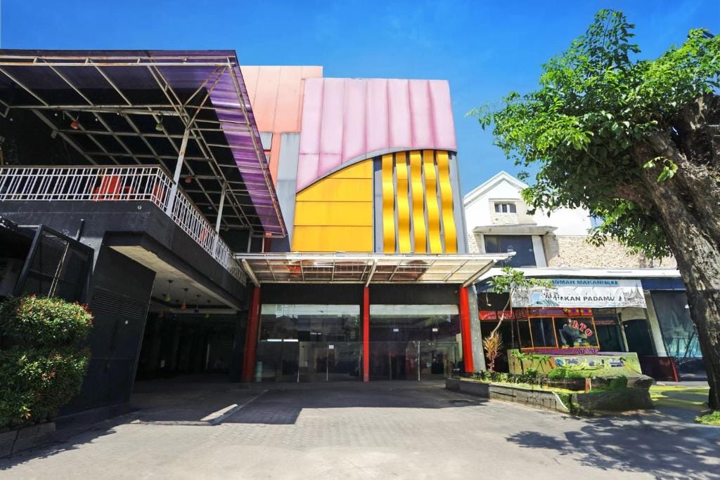 Townhouse Oak Malang near ITN Malang formerly Fariz Hotel Singosari - 3-star hotel in Malang, Malang - photo 1