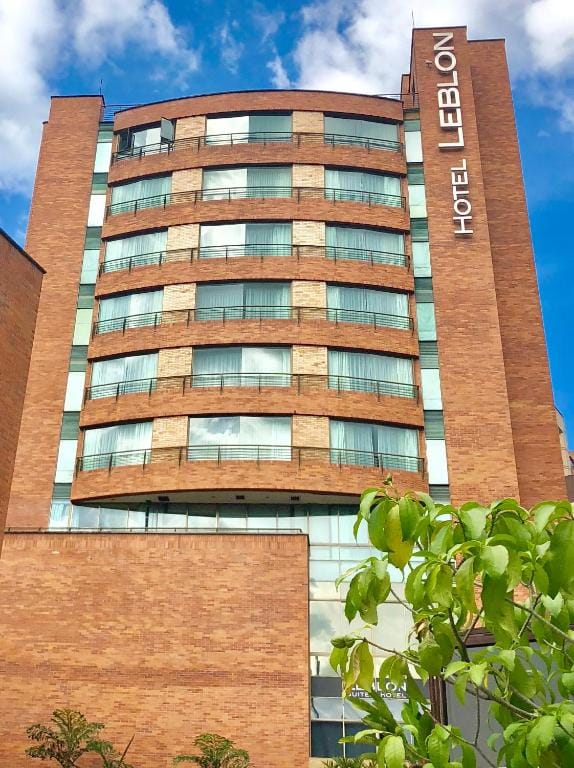 Leblon Suites Hotel Milla de Oro - 4-star hotel in Medellín, Medellín - photo 1