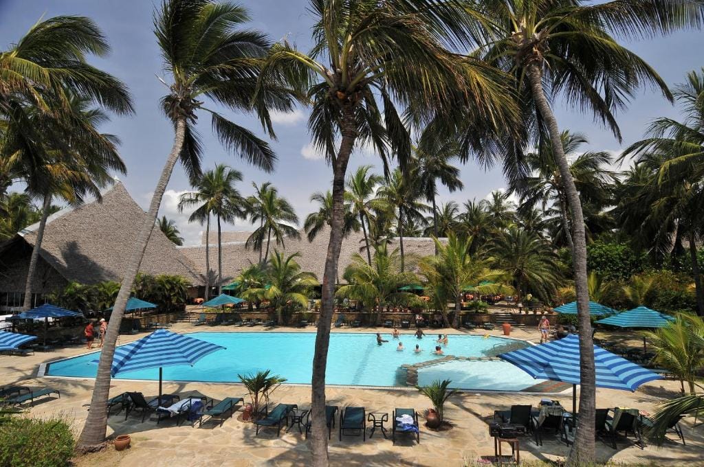 Bahari Beach Hotel - 4-star hotel in Mombasa, Mombasa - photo 1