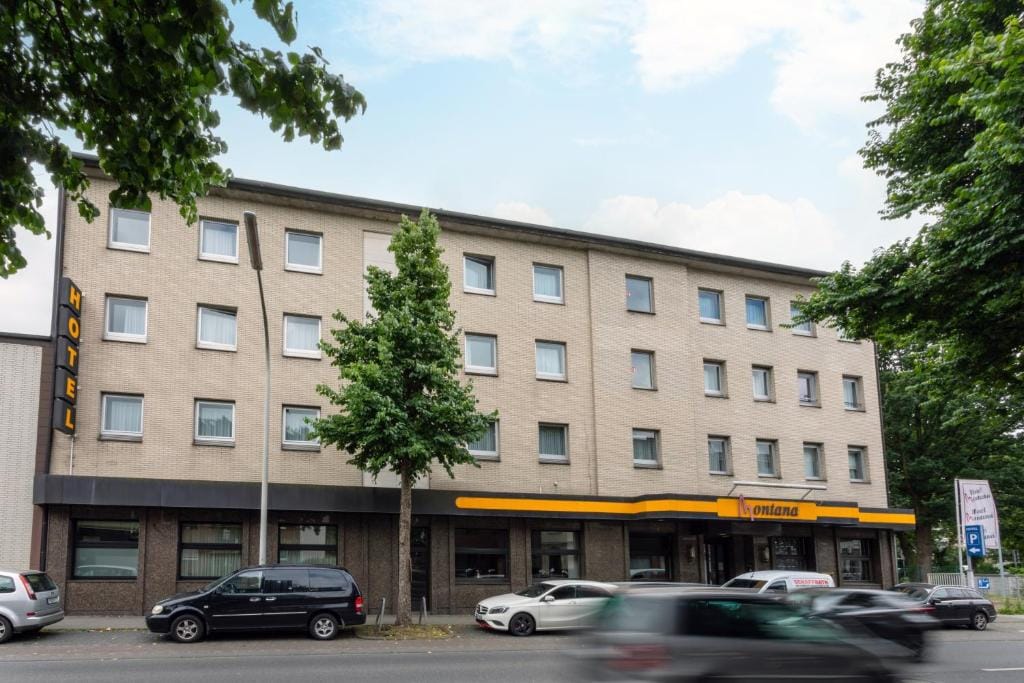 Montana Hotel Mönchengladbach - 3-star hotel in Mönchengladbach, Mönchengladbach - photo 1