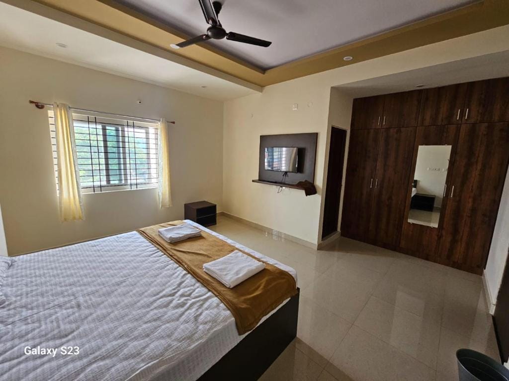 Deepa stay inn - 5-star hotel in Mysore, Mysore - photo 1