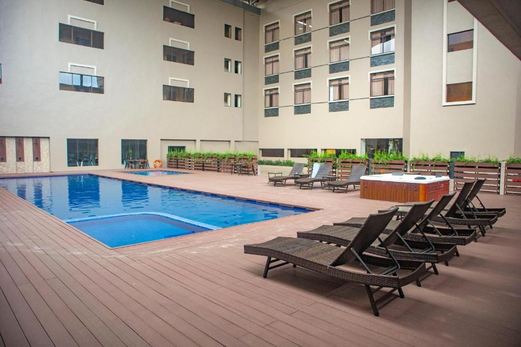 Aglow Hotel Harbor Bay Batam - 4-star hotel in Nagoya, Nagoya - photo 1