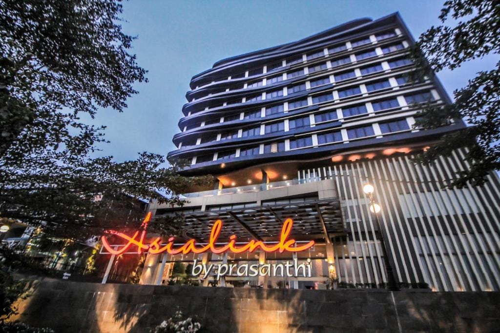 Asialink Hotel Batam by Prasanthi - 4-star hotel in Nagoya, Nagoya - photo 1