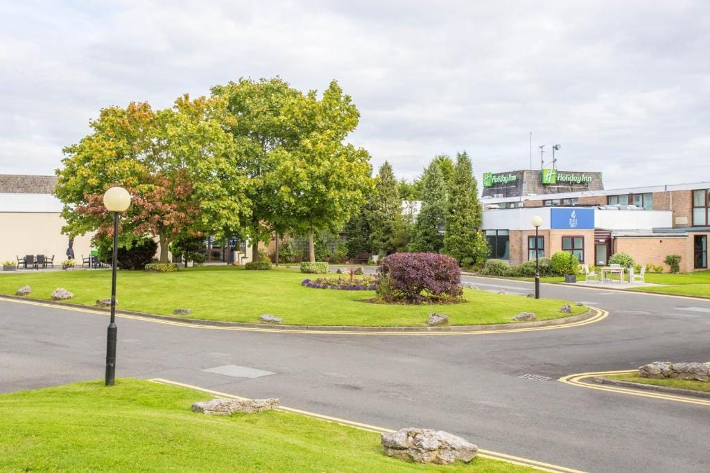 Holiday Inn Newcastle Gosforth Park by IHG - 4-star hotel in Newcastle upon Tyne, Newcastle upon Tyne - photo 1