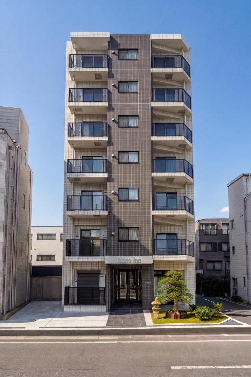 Akino Inn, New Apart ment Hotel, Japanese Style, 2BR with Large Balcony, Private Bath and Separate Toilet, Sleeps 5, 3-Min Walk to Tengachaya St ation, Direct Access to Kansai Airport, Near Namba and Tsutenkaku - Hotel de null estrelas em Osaka, Osaka - photo 1