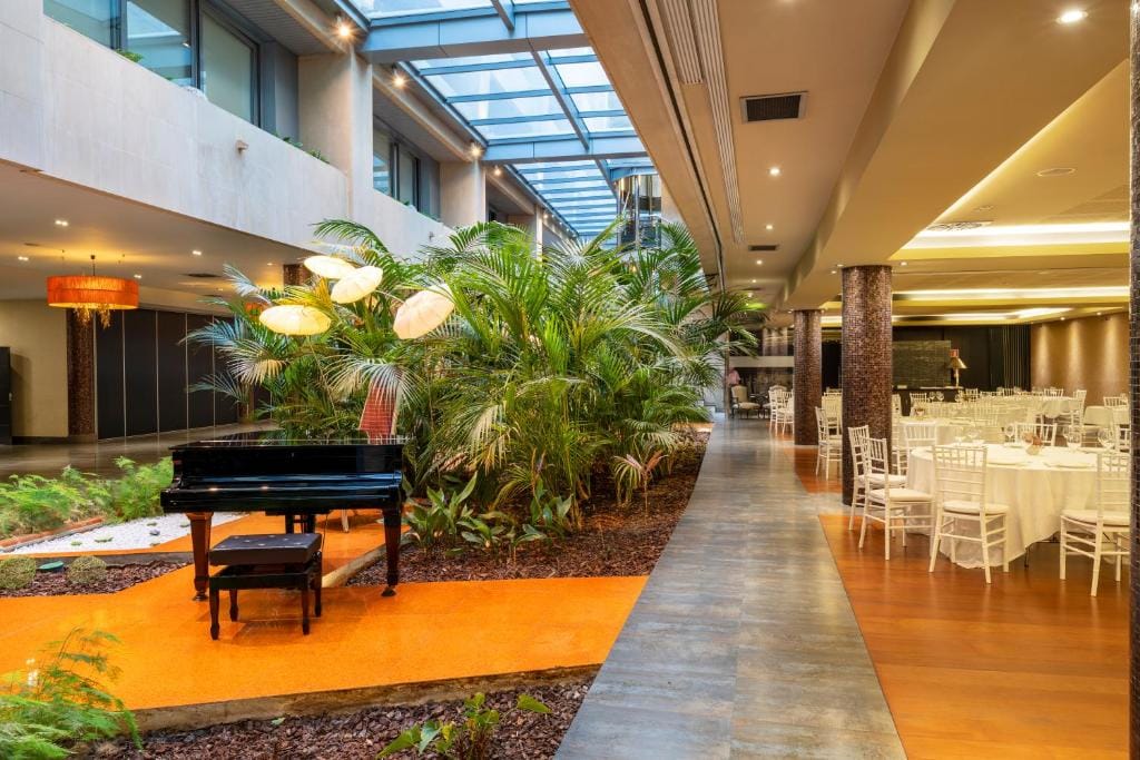 Iberik Santo Domingo Plaza Hotel - Hotel de 4 estrellas en Oviedo, Oviedo - photo 1