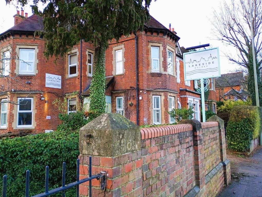 Lakeside Oxford Hotel - Hotel de 4 estrelas em Oxford, Oxford - photo 1