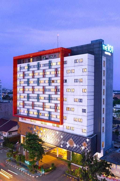 THE 1O1 Palembang Rajawali - Hotel de 4 estrellas en Palembang, Palembang - photo 1