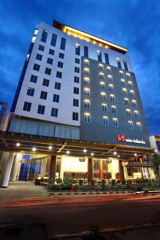 Swiss-Belinn SKA Pekanbaru - 3-star hotel in Pekanbaru, Pekanbaru - photo 1