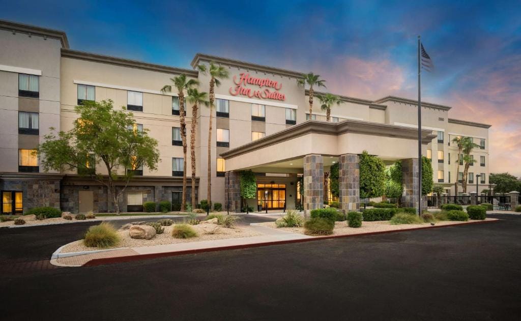 Hampton Inn & Suites Phoenix North/Happy Valley - 3-star hotel in Phoenix, Phoenix - photo 1