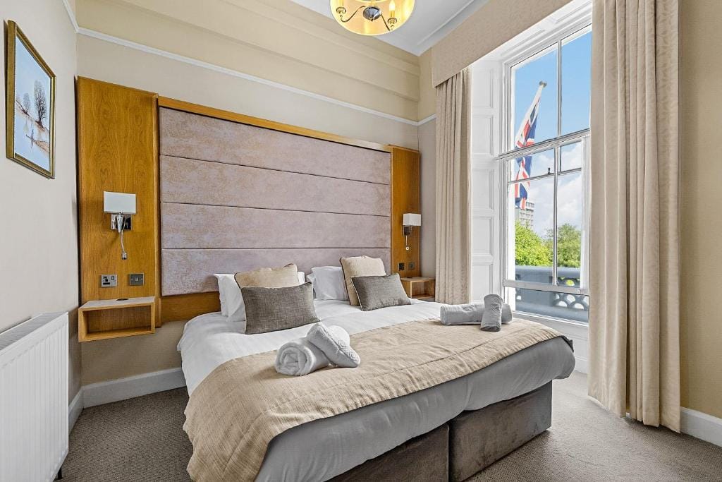 Invicta Hotel Plymouth - 4-star hotel in Plymouth, Plymouth - photo 1