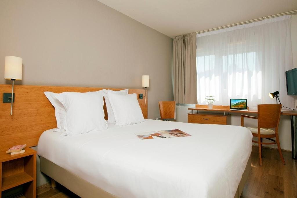 Séjours & Affaires Poitiers Lamartine - null-star hotel in Poitiers, Poitiers - photo 1