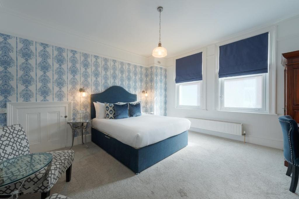 Florence Gardens Boutique Hotel and Restaurant - Hotel de 4 estrelas em Portsmouth, Portsmouth - photo 1