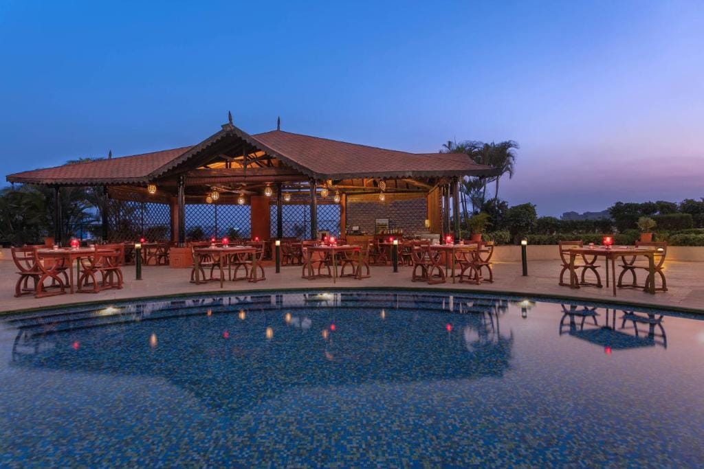 Sheraton Grand Pune Bund Garden Hotel - 5-star hotel in Pune, Pune