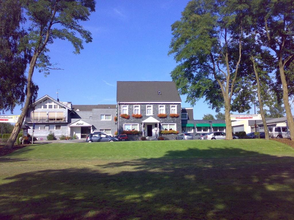 Hotel Restaurant Fischer - 3-star hotel in Remscheid, Remscheid - photo 1
