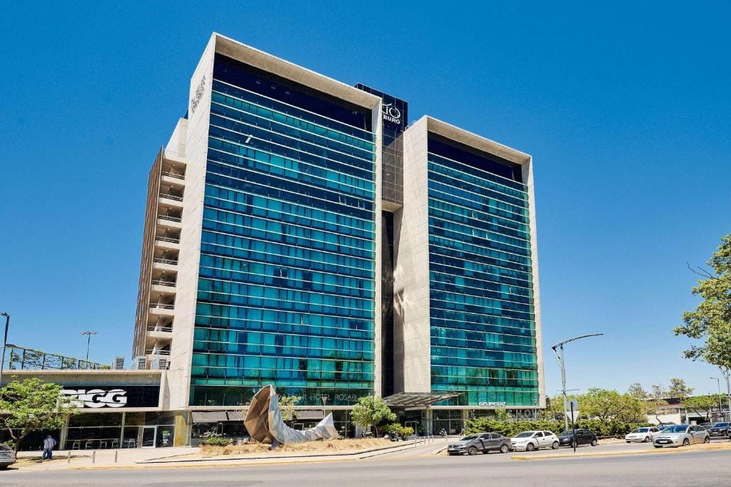 Dazzler by Wyndham Rosario - 4-star hotel in Rosario, Rosario - photo 1