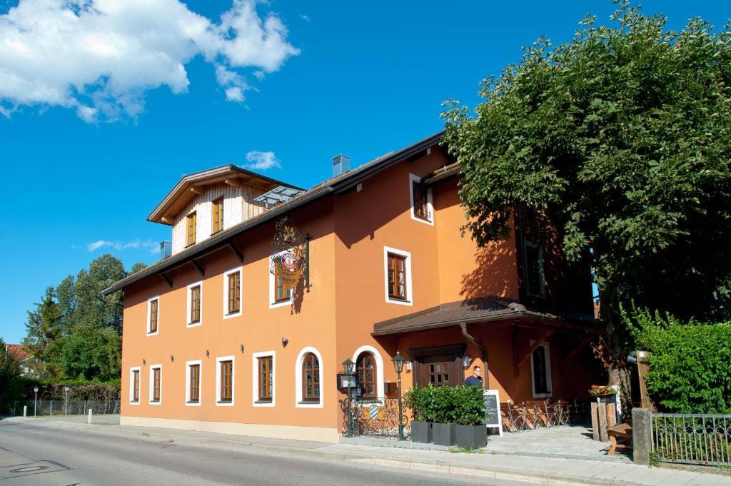 Landgasthof zum Erdinger Weissbräu - Hôtel 3 étoiles, Rosenheim, Rosenheim - photo 1