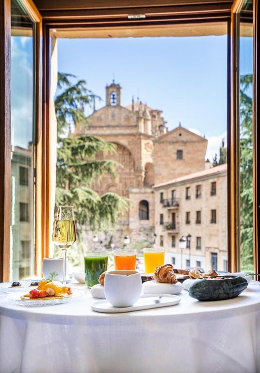 Grand Hotel Don Gregorio - 5-star hotel in Salamanca, Salamanca - photo 1