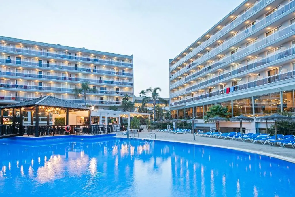 SOL by Meliá Costa Daurada - 4-star hotel in Avenida Països Catalans, Salou - photo 1