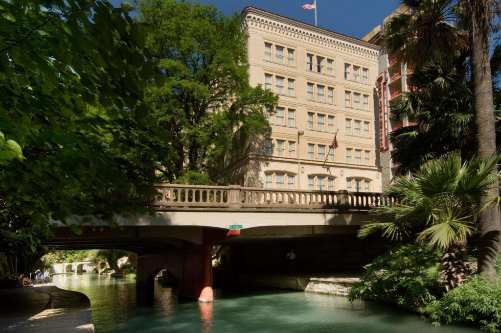 Drury Inn & Suites San Antonio Riverwalk - 3-star hotel in San Antonio, San Antonio - photo 1