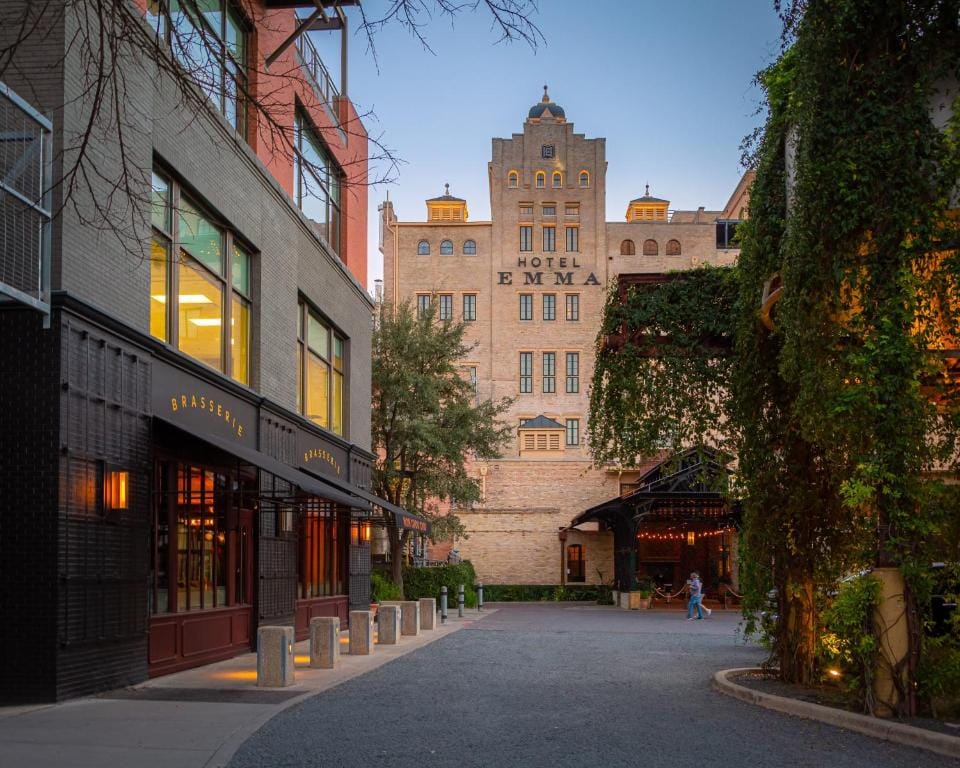 Hotel Emma at Pearl on the Riverwalk - 5-star hotel in San Antonio, San Antonio - photo 1