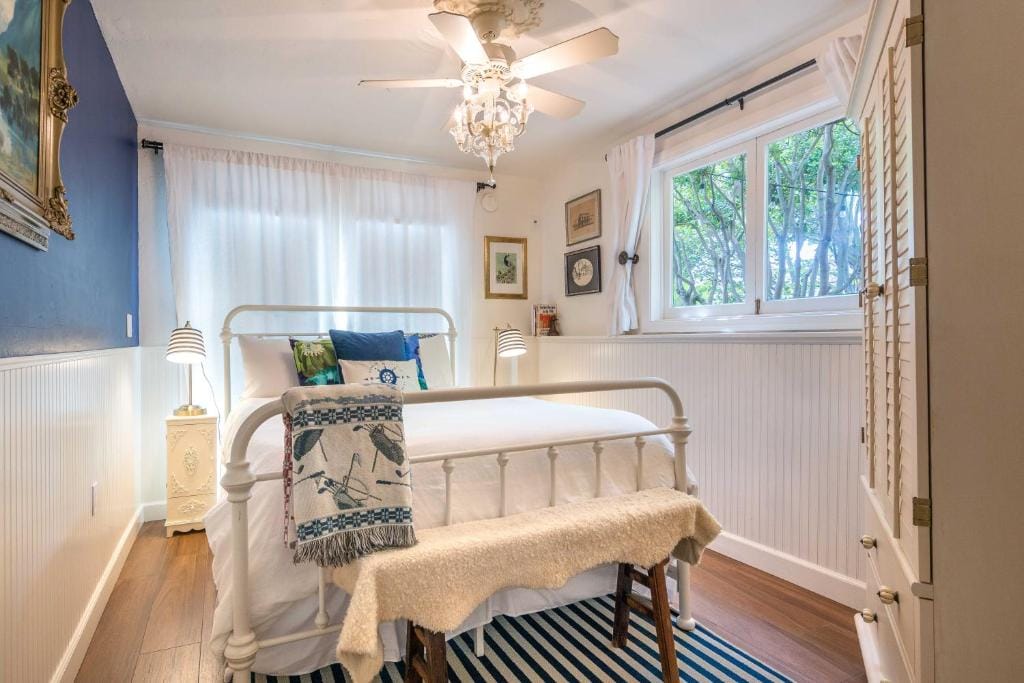 Redwood Hollow Cottages - null-star hotel in San Diego, San Diego - photo 1
