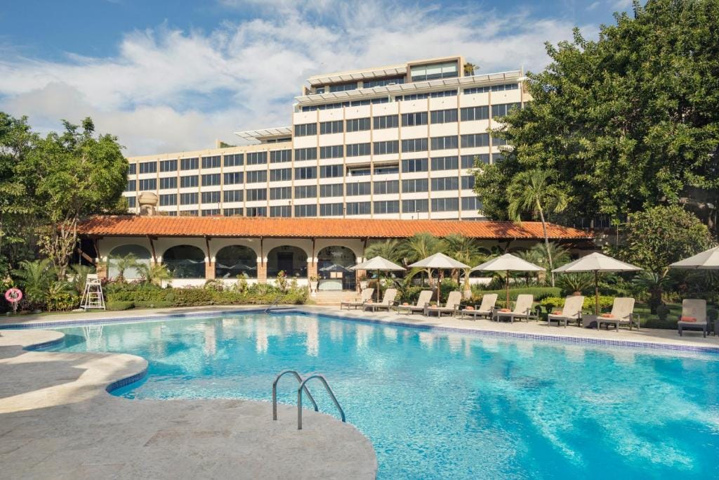El Embajador, a Royal Hideaway Hotel - 5-star hotel in Santo Domingo, Santo Domingo - photo 1